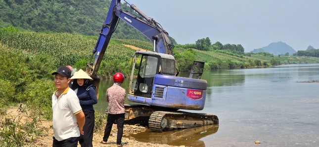 Uẩn khúc vụ đuối nước khiến 2 nữ sinh tử vong ở thượng nguồn sông Gianh - Ảnh 3.