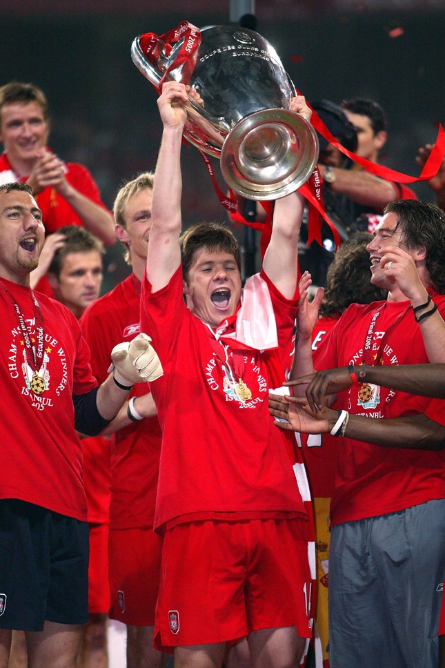 Làm thế nào chỉ sau 18 tháng, Xabi Alonso đã trở thành huyền thoại vĩnh cửu của Bayer Leverkusen? - Ảnh 2.