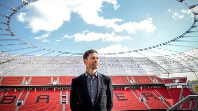 L&agrave;m thế n&agrave;o chỉ sau 18 th&aacute;ng, Xabi Alonso đ&atilde; trở th&agrave;nh huyền thoại vĩnh cửu của Bayer Leverkusen? - Ảnh 6.