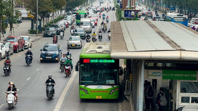 Hà Nội sẽ “xoá sổ” tuyến buýt nhanh BRT hơn 1.000 tỉ đồng - Ảnh 1.
