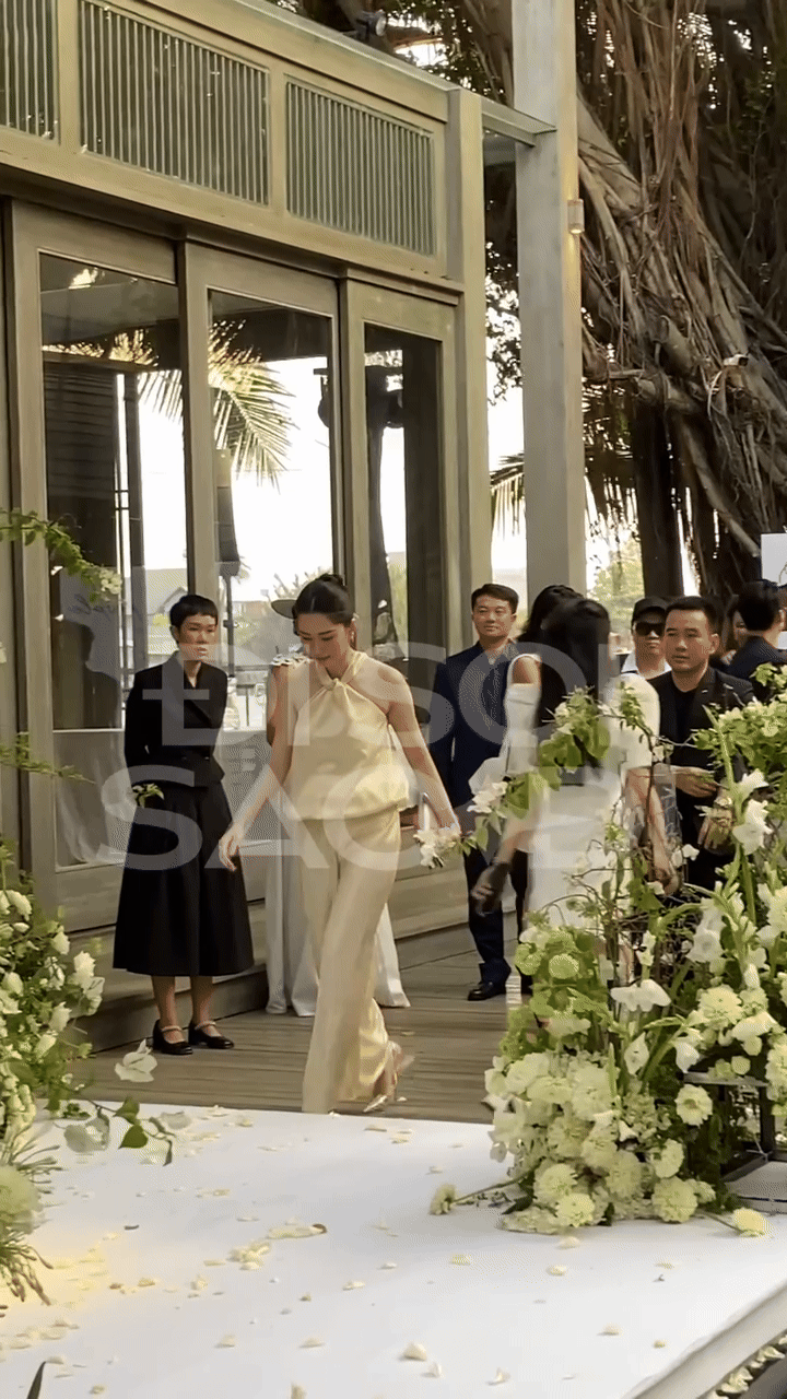 Hôn nhân của Hoa hậu Đặng Thu Thảo: Chồng bị át vía ngay khi gặp mặt, chuẩn bị đón em bé thứ 3 - Ảnh 21.