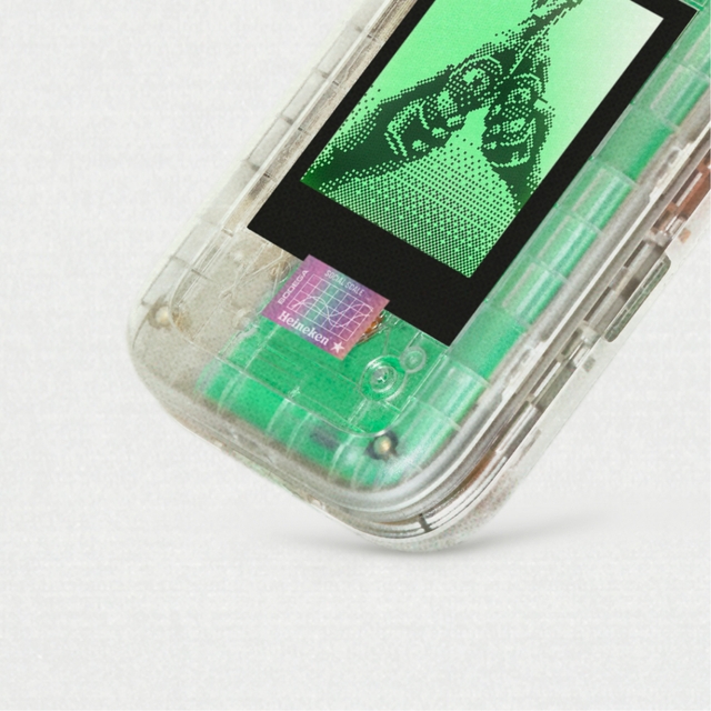 Đây là The Boring Phone: Chiếc điện thoại buồn tẻ nhất thế giới của Heineken mà bạn sẽ không thể mua được - Ảnh 8.
