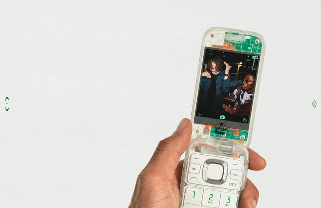 Đây là The Boring Phone: Chiếc điện thoại buồn tẻ nhất thế giới của Heineken mà bạn sẽ không thể mua được - Ảnh 5.