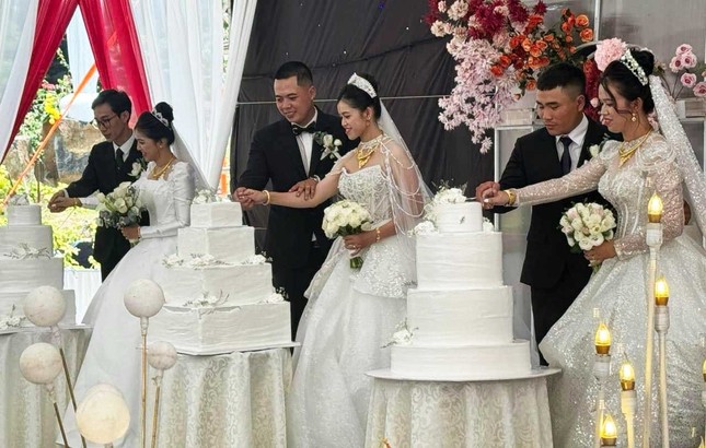 Chuyện lạ ở L&acirc;m Đồng: 3 chị em ruột cưới c&ugrave;ng 1 ng&agrave;y, tất cả c&ugrave;ng đến h&ocirc;n trường tiệc cưới - Ảnh 1.