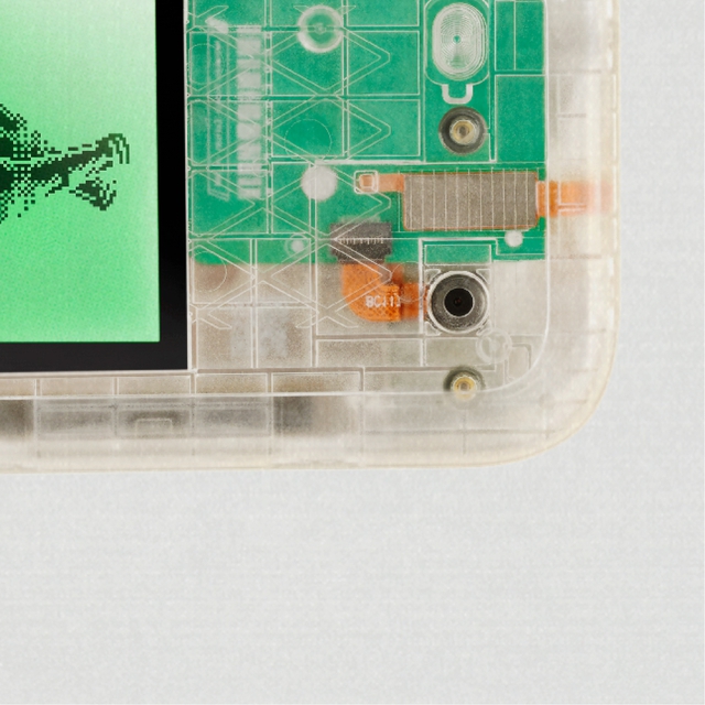 Đây là The Boring Phone: Chiếc điện thoại buồn tẻ nhất thế giới của Heineken mà bạn sẽ không thể mua được - Ảnh 3.