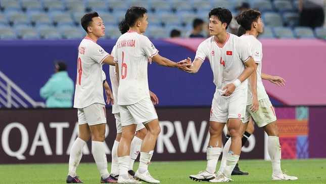 HLV trưởng U23 Kuwait thừa nhận Việt Nam mạnh và khỏe hơn - Ảnh 2.