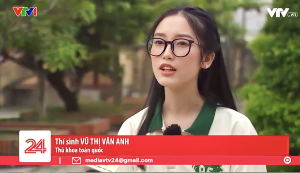 Bức ảnh cô gái trên VTV bất ngờ được chia sẻ khắp MXH: Thì ra là gương mặt thân quen, xứng danh vẻ đẹp tri thức - Ảnh 1.