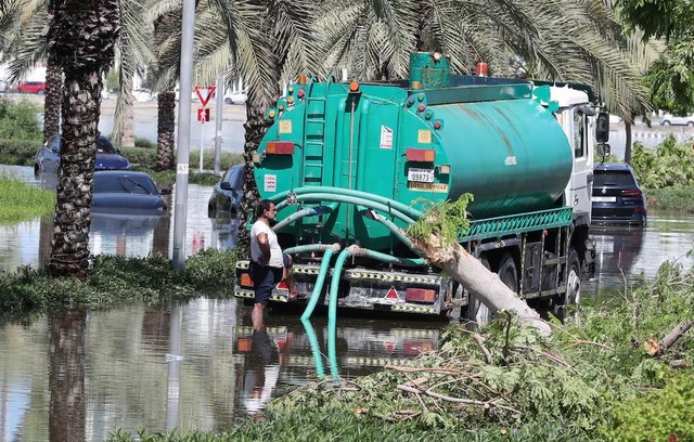 Dubai mưa xối xả: UAE lên tiếng về công nghệ tạo mưa nhân tạo - Ảnh 8.