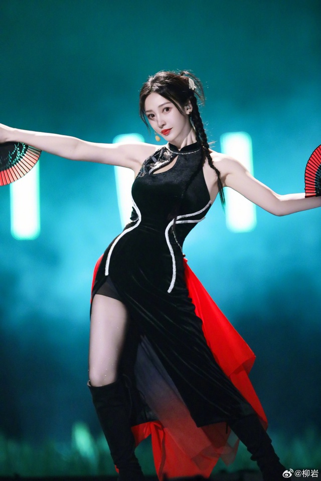 Một chị đẹp Trung Quốc bất ngờ trình diễn bản hit đạt 10 tỷ view Douyin của Tăng Duy Tân ở Đạp gió! - Ảnh 4.