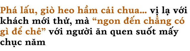 Tiệm cơm nhà người Hoa nức tiếng qua 3 thế hệ: Món phá lấu gây ấn tượng vì nấu với cải chua, mâm cơm có điểm đặc biệt ai mới ăn cũng thắc mắc - Ảnh 4.