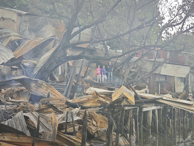 Chiều nay họp báo thông tin vụ cháy dãy nhà ven kênh quận 8 - Ảnh 1.