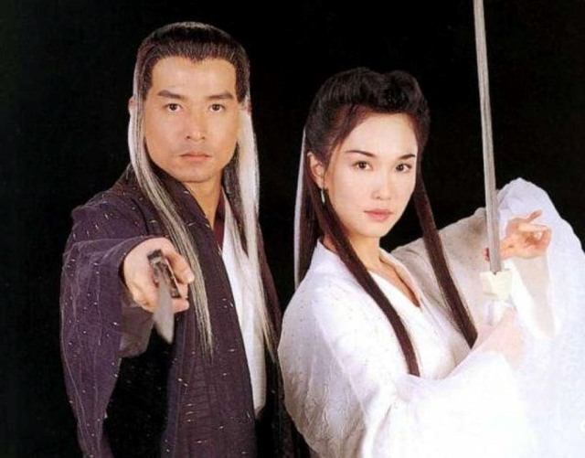 Dương Quá - Tiểu Long Nữ đẹp nhất màn ảnh: Chồng tóc bạc trắng, vợ vẫn trẻ đẹp, 25 năm yêu như cổ tích - Ảnh 2.