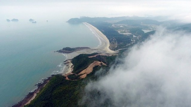 Bãi biển có view bạc tỷ ngay gần Hà Nội, chi phí du lịch không quá 3 triệu nhưng ít người biết: Phù hợp để đi trốn dịp 30/4 - Ảnh 3.