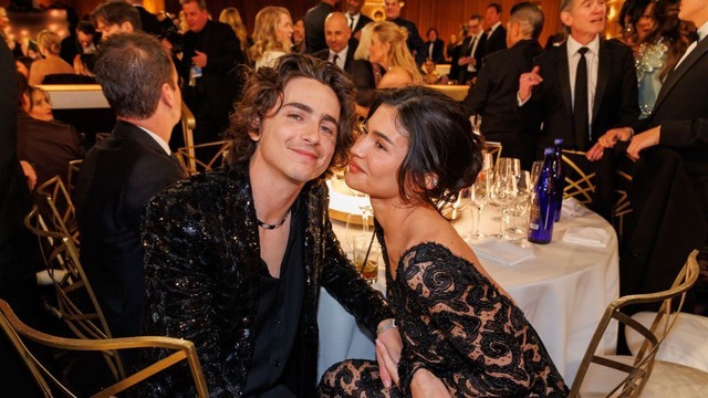 timoth-c3-a9e-chalamet-and-kylie-17139430934561675065574.jpg