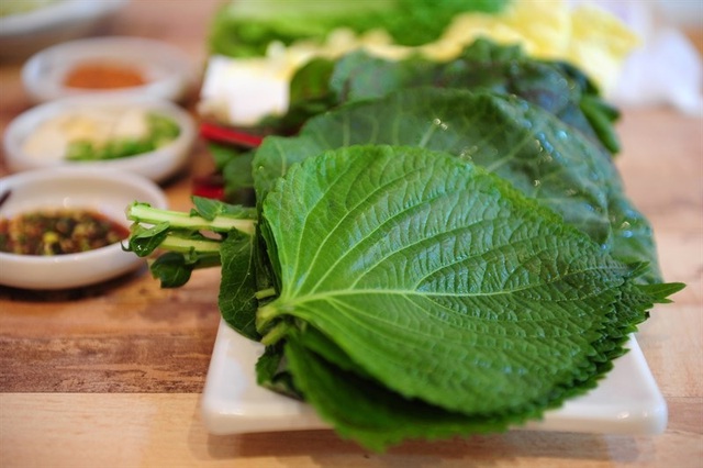 2 loại rau quý được người Nhật ví như thuốc trường thọ và lá hồi sinh: Ở Việt Nam trồng đầy vườn, ăn không lo hết - Ảnh 1.