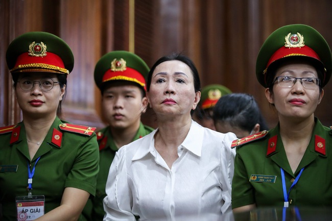 Bà Trương Mỹ Lan kháng cáo toàn bộ bản án sơ thẩm - Ảnh 1.