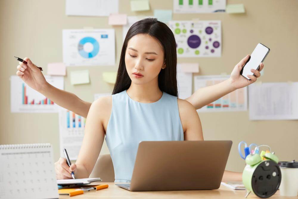 Quy tắc 24 giờ trong chi tiêu: Bí quyết hạn chế mua sắm cảm tính. 4 Những khoản chi nào nên áp dụng quy tắc 24 giờ?