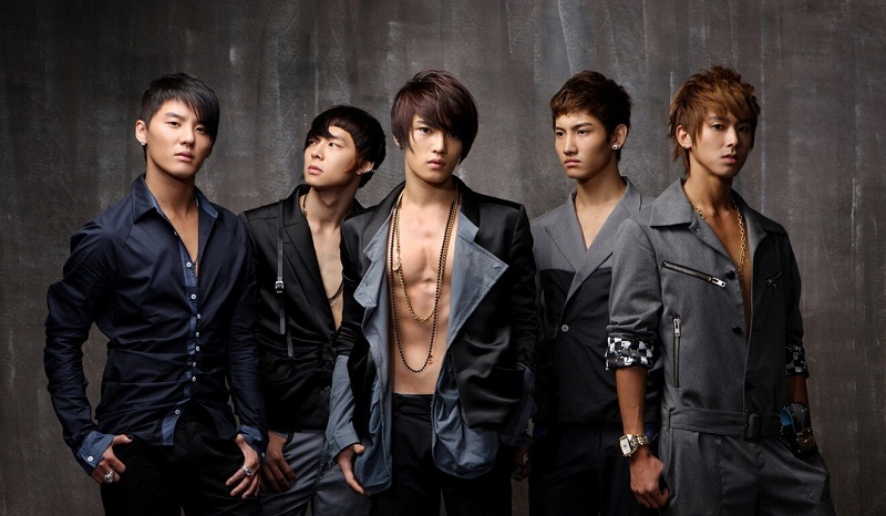 Kim Jae Joong mở màn show diễn ở TP.HCM bằng bản hit của DBSK, tiết lộ ...