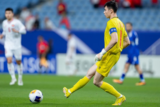 Vượt qua tường thép Indonesia, cầu thủ U23 Việt Nam dẫn đầu thông số giải châu Á - Ảnh 1.