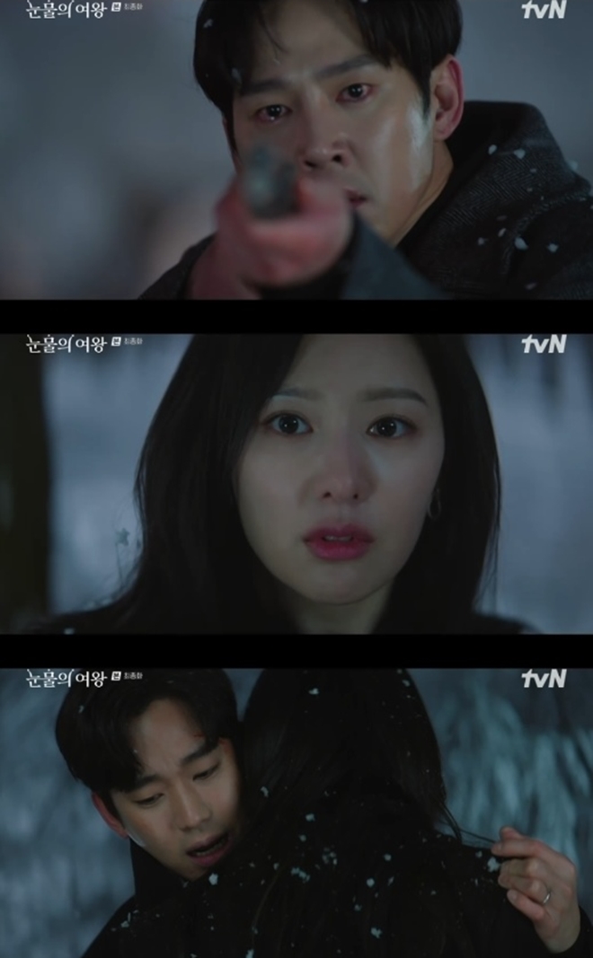 Queen of Tears tập cuối: Kim Soo Hyun bất chấp tính mạng vì Kim Ji Won, cái kết của phản diện khiến netizen hả hê - Ảnh 2.