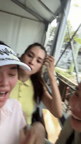 Hoa hậu Thuỳ Tiên cùng hội bạn thân Hoa - Á hậu lên đồ cực cuốn chơi Pickleball: Đỡ toàn trượt nhưng vẫn thắng vì thực lực - Ảnh 1.