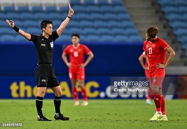 Báo Indonesia: “Cầu thủ Việt Nam có thói quen chơi xấu nên hay dính thẻ đỏ” - Ảnh 2.