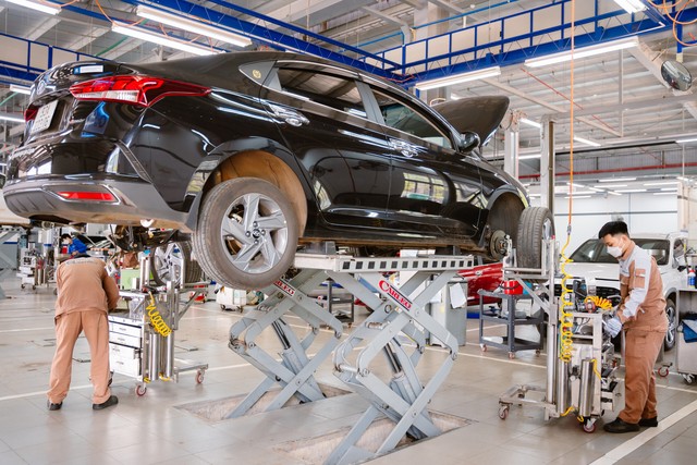 Bảng thống k&ecirc; n&agrave;y cho thấy bảo dưỡng Ford rẻ hơn cả Kia, Hyundai, chăm BMW đỡ tốn hơn Mercedes - Ảnh 1.
