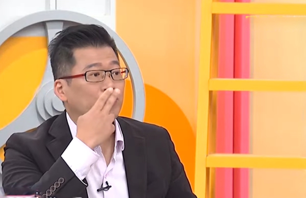 Người đàn ông vừa bước vào phòng khám đã chê hôi mùi chuột chết, bác sĩ nhăn mặt: Mùi từ mũi của anh mà ra - Ảnh 1. Người đàn ông vừa bước vào phòng khám đã chê hôi mùi chuột chết, bác sĩ nhăn mặt: Mùi từ mũi của anh mà ra - Ảnh 1.