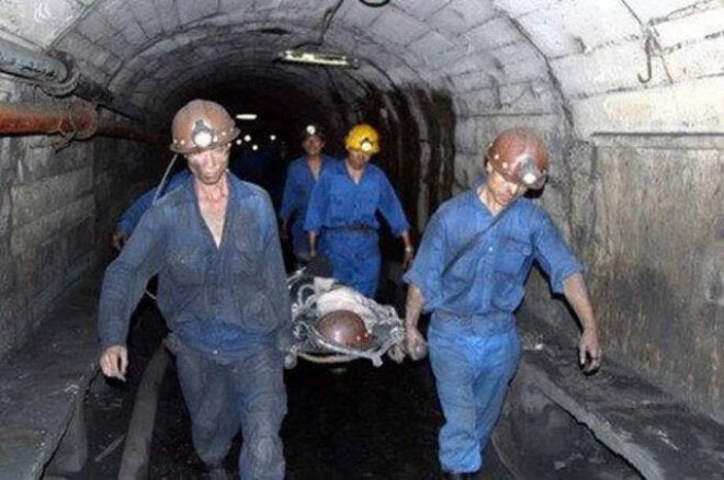Ch&aacute;y kh&iacute; metan trong hầm l&ograve;, 4 c&ocirc;ng nh&acirc;n thiệt mạng - Ảnh 1.