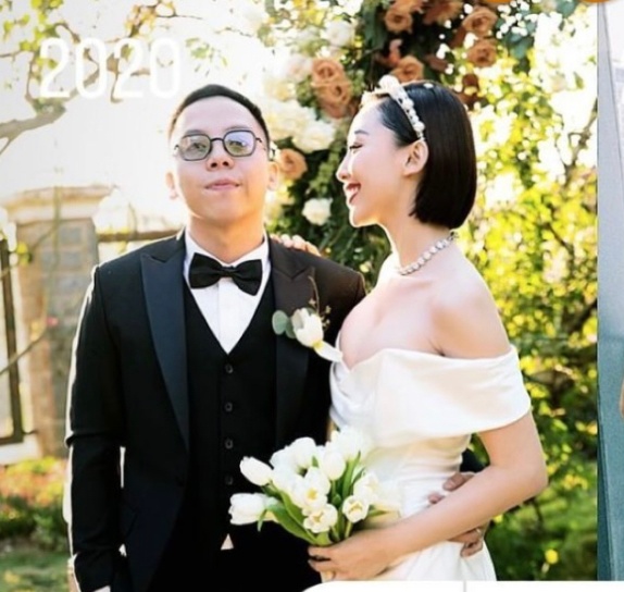 Hé lộ bức ảnh duy nhất trong lễ ăn hỏi riêng tư cặp đôi Vbiz tại Hà Nội, nhan sắc cô dâu gây chú ý - Ảnh 3.