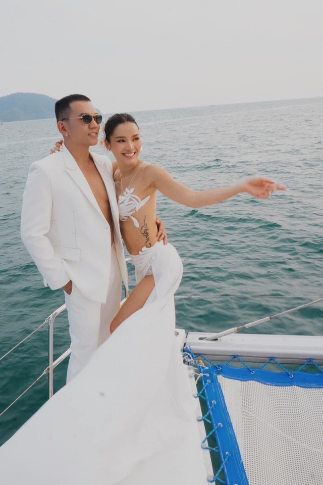 Vợ chồng Phương Trinh Jolie kỷ niệm 2 năm ngày cưới: Quẩy tưng bừng tại Thái Lan, bao trọn du thuyền sang chảnh - Ảnh 6.