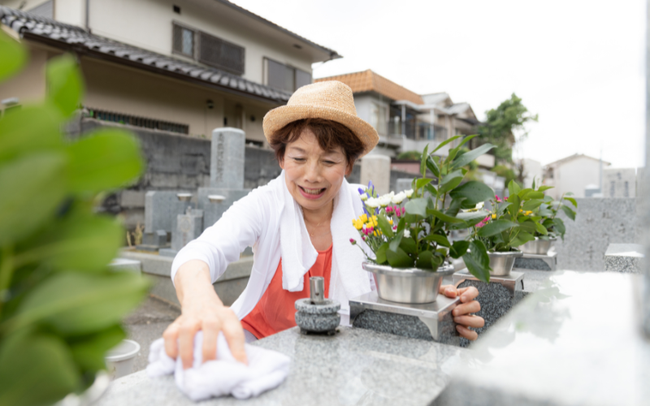 7 điều ki&ecirc;ng kỵ cần nhớ khi đi tảo mộ Tết Thanh minh: C&oacute; điều nhiều người mắc phải khiến may mắn bay sạch - Ảnh 3.