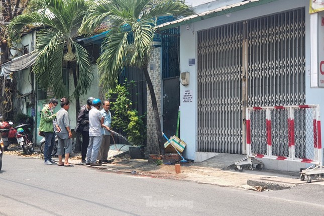 X&ocirc; x&aacute;t trong đ&ecirc;m v&igrave; m&acirc;u thuẫn nu&ocirc;i ch&oacute;, 3 người thương vong - Ảnh 2.
