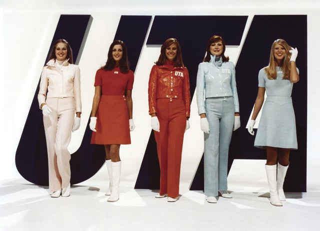 Đồng phục của tiếp viên hàng không có nhiều bộ đẹp đỉnh, biết lai lịch mới thấy không phải dạng vừa - Ảnh 9.