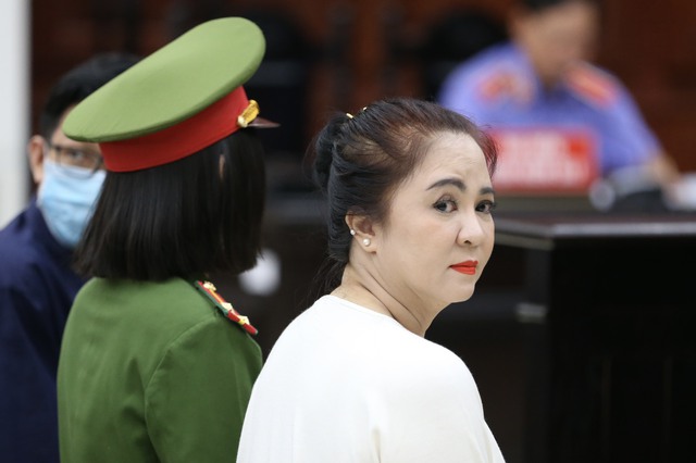VKSND TP HCM nêu quan điểm về đồng phạm của bà Nguyễn Phương Hằng - Ảnh 3.