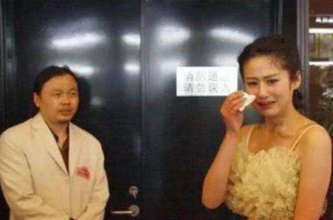 Sao nữ đen đủi nhất showbiz U40 vẫn trẻ đẹp, tan tành sự nghiệp vì bị 1 mỹ nhân hạng A ghim thù - Ảnh 4. Sao nữ đen đủi nhất showbiz U40 vẫn trẻ đẹp, tan tành sự nghiệp vì bị 1 mỹ nhân hạng A ghim thù - Ảnh 4.
