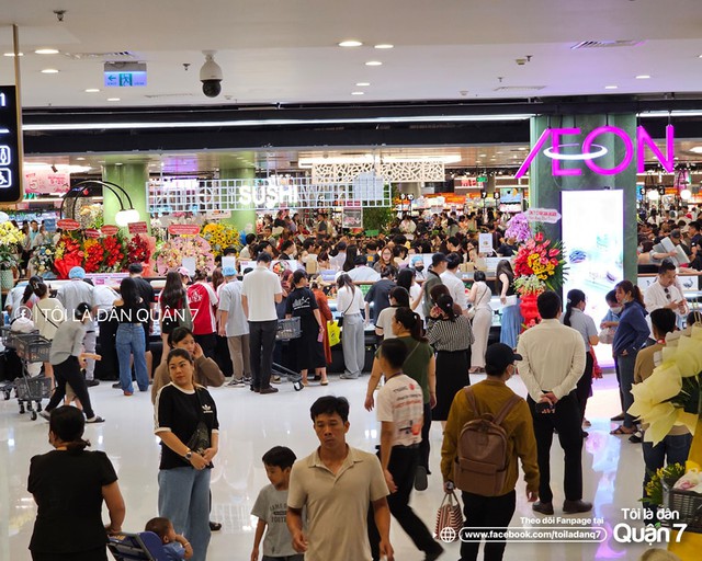 TP.HCM: AEON vừa khai trương chi nhánh gần trung tâm đã hút khách đông nghịt, khu vực ẩm thực được chú ý nhất! - Ảnh 1.