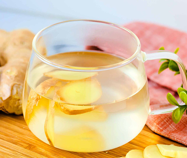 Đem củ có sẵn trong bếp Việt này pha nước uống giúp hạ đường trong máu, giảm đau bụng kinh, đốt mỡ, dưỡng da - Ảnh 1.