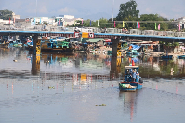 Thông tin bất ngờ về người xin khai thác kho báu 3 tấn vàng ở Bình Thuận - Ảnh 1.