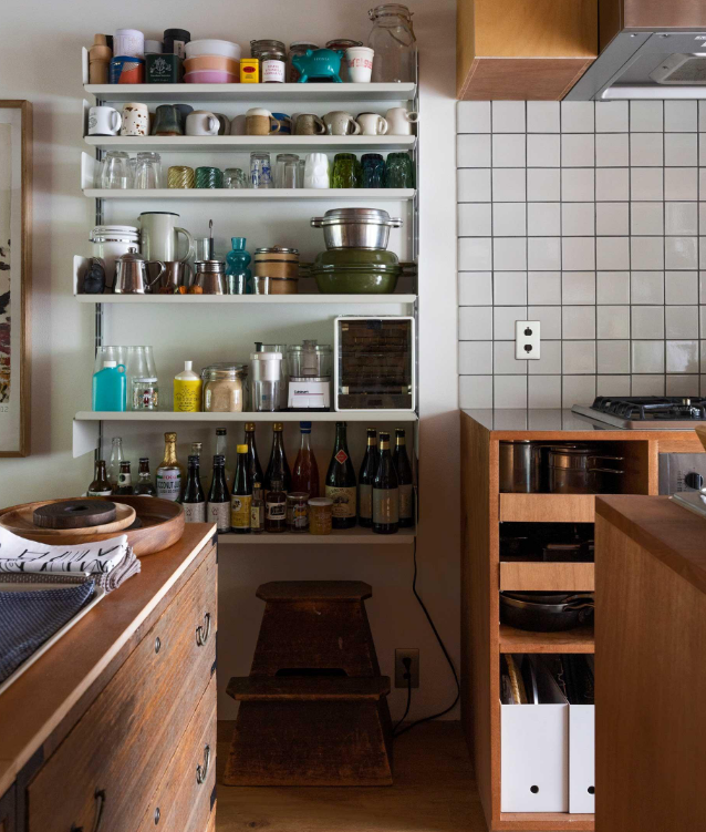 Căn nhà của vợ chồng kiến trúc sư 8x Nhật Bản: Tối giản nhưng đầy tinh tế, nội thất làm bằng 100% gỗ tự nhiên - Ảnh 6.