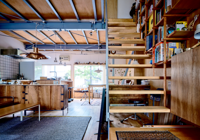 Căn nhà của vợ chồng kiến trúc sư 8x Nhật Bản: Tối giản nhưng đầy tinh tế, nội thất làm bằng 100% gỗ tự nhiên - Ảnh 9.
