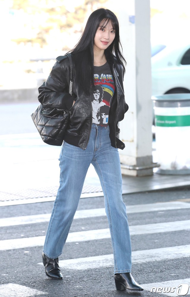 Moon Ga Young có thời trang sân bay chuẩn sang xịn mịn dù chỉ diện toàn đồ màu trung tính - Ảnh 4.