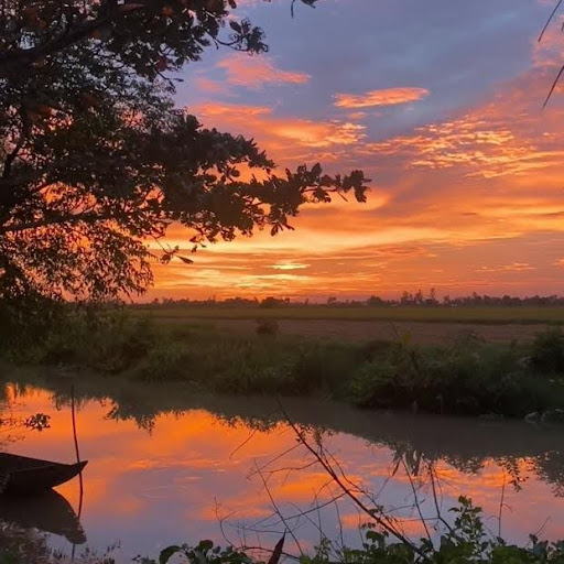 Chàng trai miền Tây bỏ phố về quê thêu ráng chiều sau nhà, làm lơ lời châm chọc để theo đuổi đam mê bộ môn bị gắn mác nữ tính - Ảnh 8.