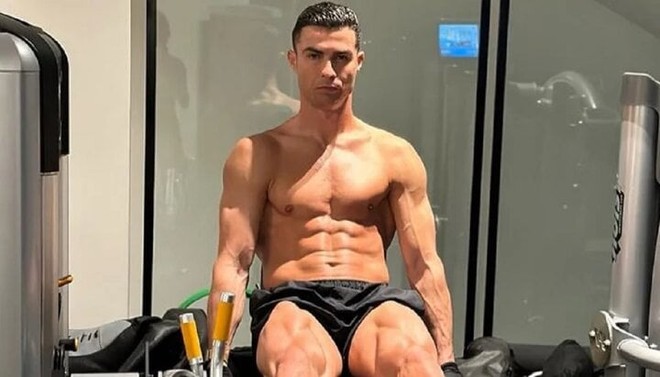 Sở thích nằm trong 'tủ lạnh' của Ronaldo