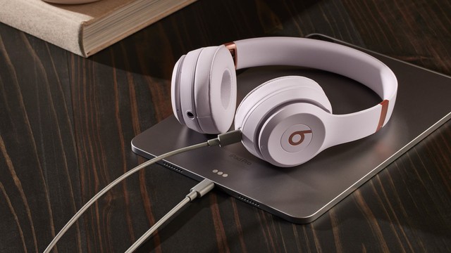 Apple ra mắt Beats Solo 4: Cải thiện chất lượng âm thanh, pin lâu hơn - Ảnh 3.