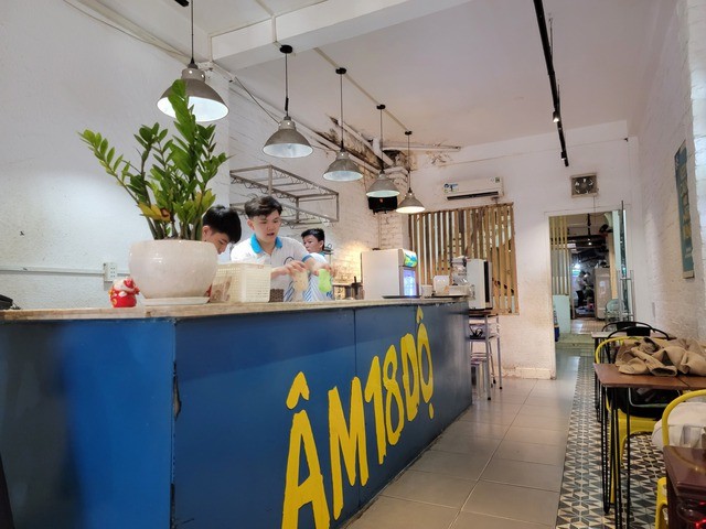 Từng l&agrave; chuỗi đồ uống ti&ecirc;n phong trong m&ocirc; h&igrave;nh tr&agrave; sữa m&aacute;y lạnh, v&igrave; sao tuổi thơ của người S&agrave;i G&ograve;n phải rời thị trường sau gần 20 năm? - Ảnh 2.