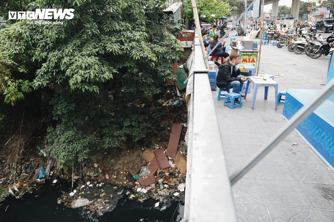 1km 40 họng xả thải, s&ocirc;ng T&ocirc; Lịch th&agrave;nh cống nước đen lộ thi&ecirc;n - Ảnh 21.
