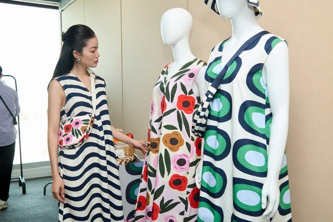 Á hậu Thủy Tiên, Hoa hậu Ban Mai, người mẫu Lâm Bích Tuyền cùng khoe sắc trong thiết kế mới nhất của UNIQLO & Marimekko - Ảnh 4.
