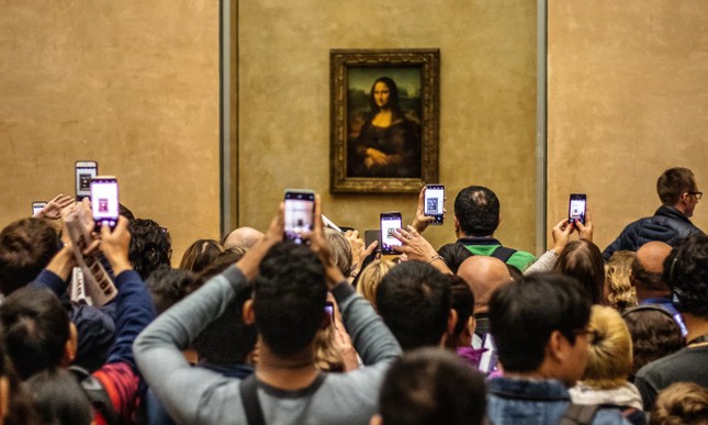 Bảo tàng Louvre chuẩn bị di dời Mona Lisa - Ảnh 1.