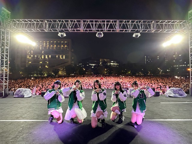 BABYMONSTER gây sốt vì hát chay không nhạc ở fanmeeting, đối thủ ILLIT cũng viral nhưng do... hát nhép - Ảnh 10. BABYMONSTER gây sốt vì hát chay không nhạc ở fanmeeting, đối thủ ILLIT cũng viral nhưng do... hát nhép - Ảnh 10.